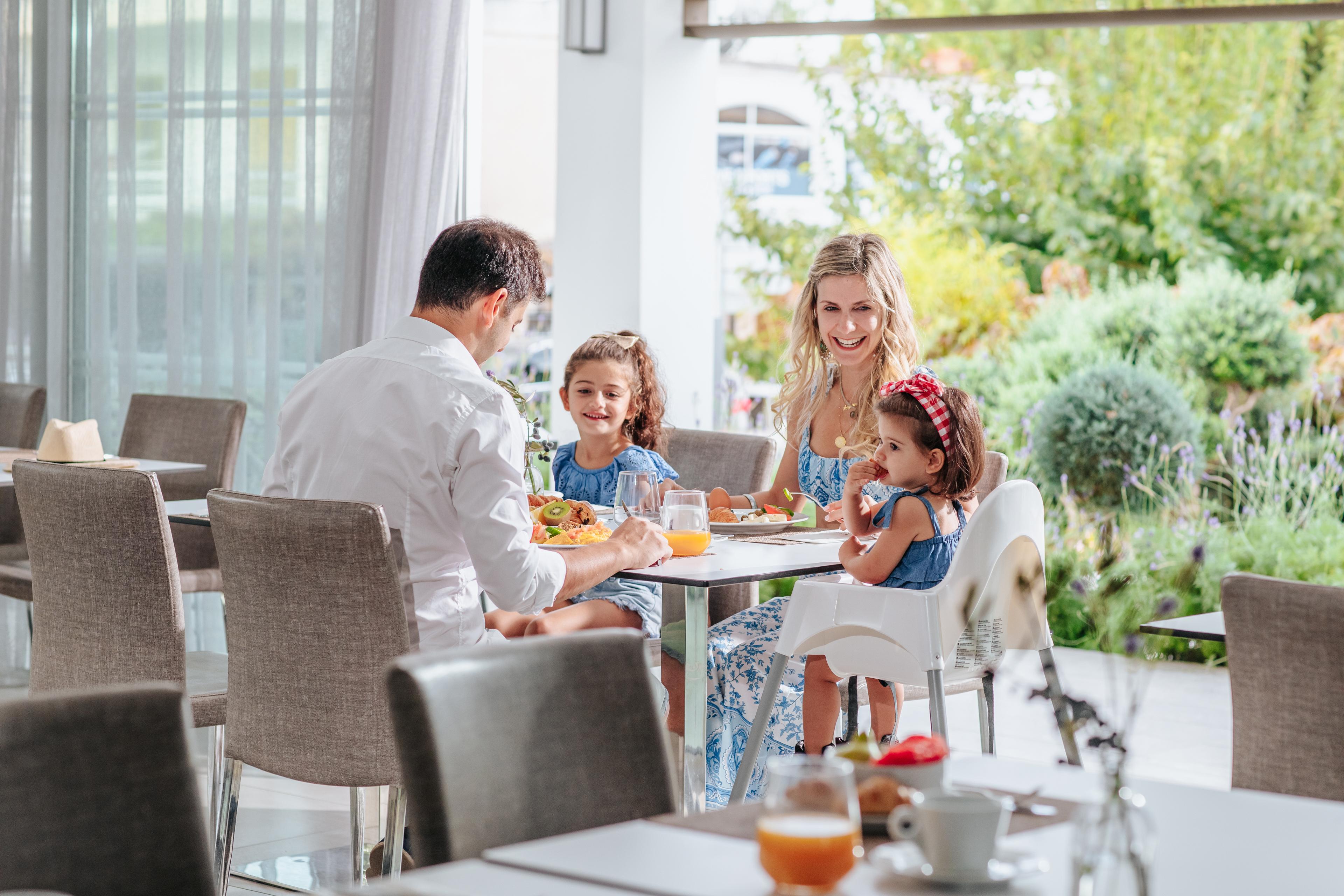 Sofianna Hotel Apartments Paphos Eksteriør bilde