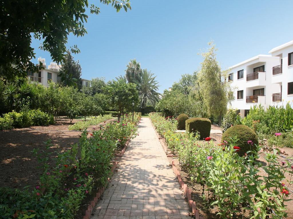 Sofianna Hotel Apartments Paphos Eksteriør bilde