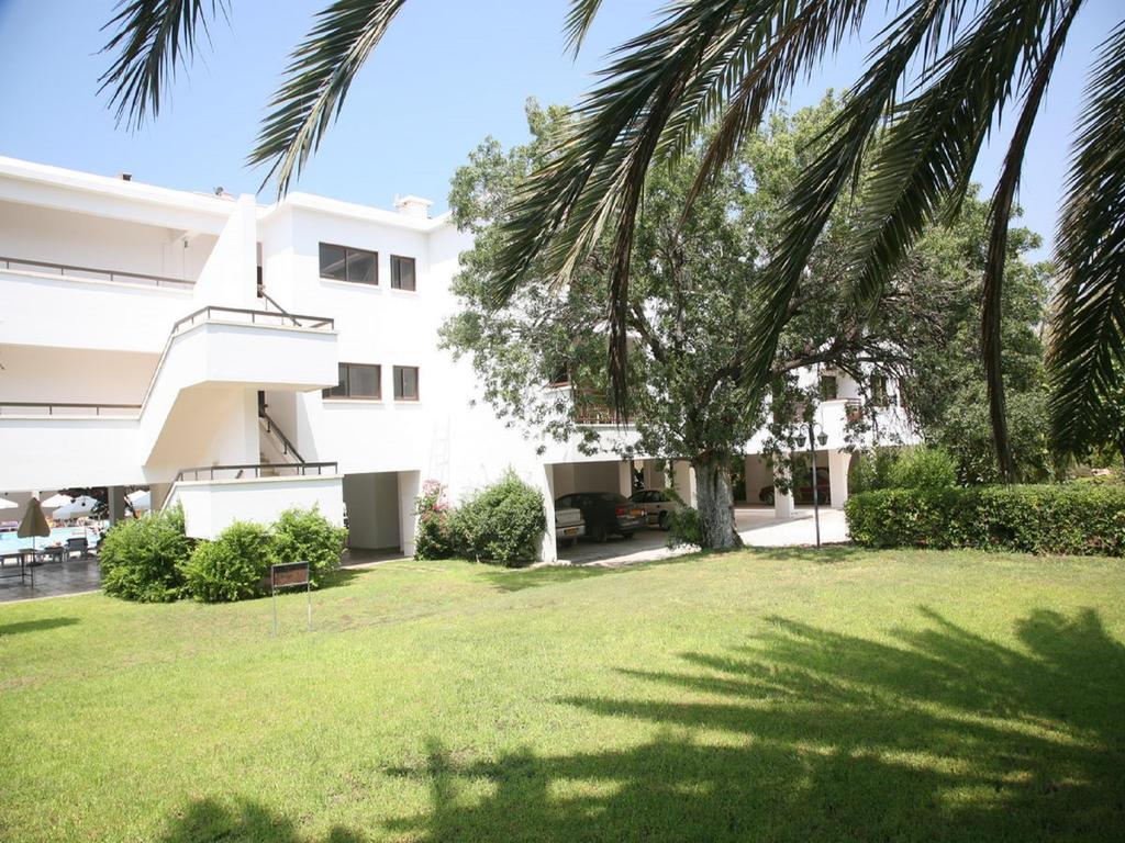 Sofianna Hotel Apartments Paphos Eksteriør bilde